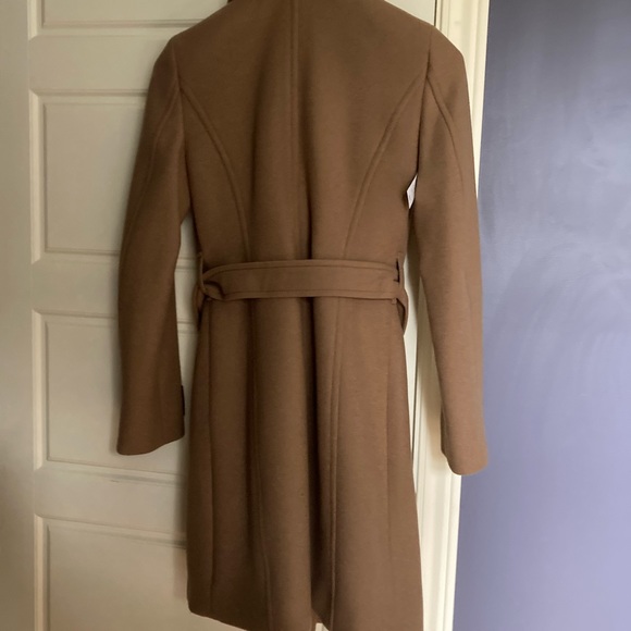 Wool coat - Picture 2 of 7